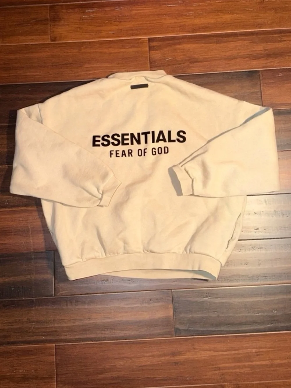 Essentials Sweatshirt - Picture 6 of 7